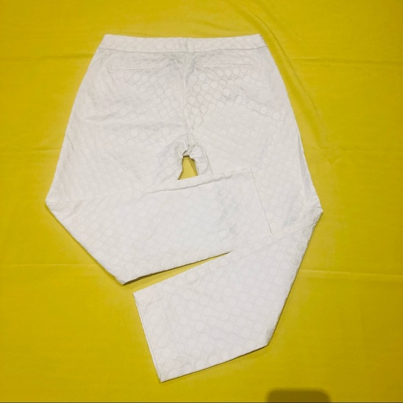 Banana Republic Hampton Fit Size 6 White Textured Circle patterned pants - Picture 9 of 9